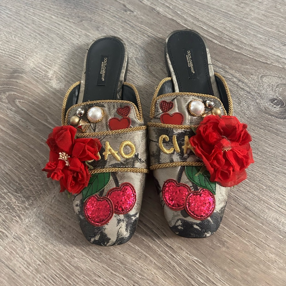 Dolce and Gabbana Italy Ciao Cherry Backless Flower Loafer